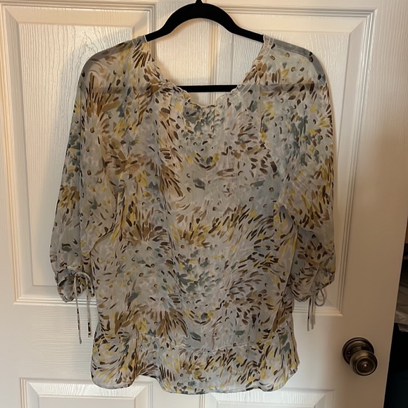 Old Navy 3/4 length sleeve blouse - Picture 4 of 4